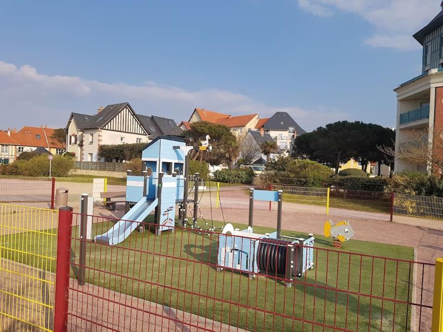 Port-Guillaume, Residence De Vacances Avec Mer & Piscine Dives-sur-Mer Exteriör bild